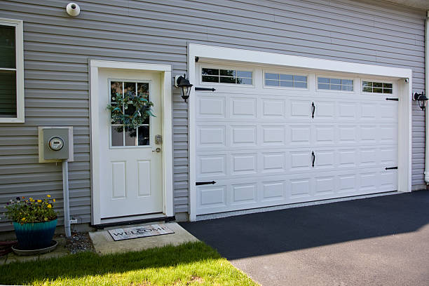 24/7 Emergency Garage Door Panel Replacement experts in Rancho Calaveras, CA